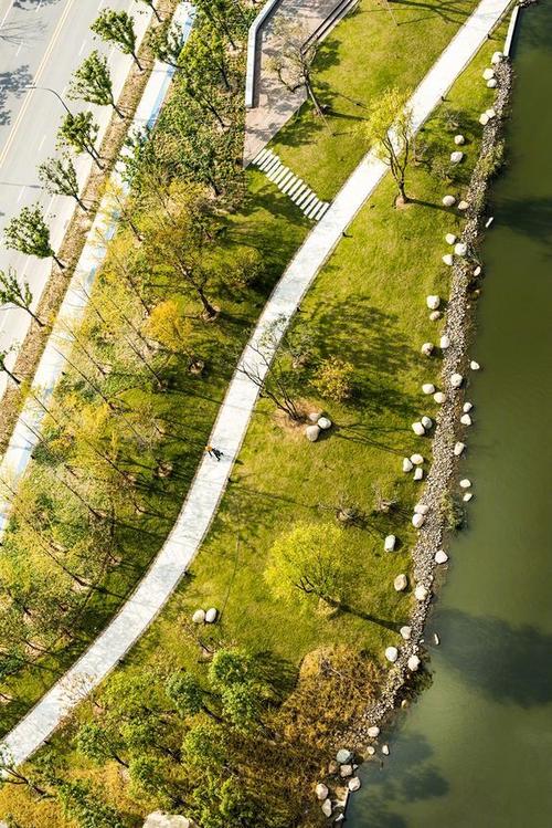 城市河道公園景觀設(shè)計(jì) 從防洪渠到生態(tài)活力廊道的轉(zhuǎn)變